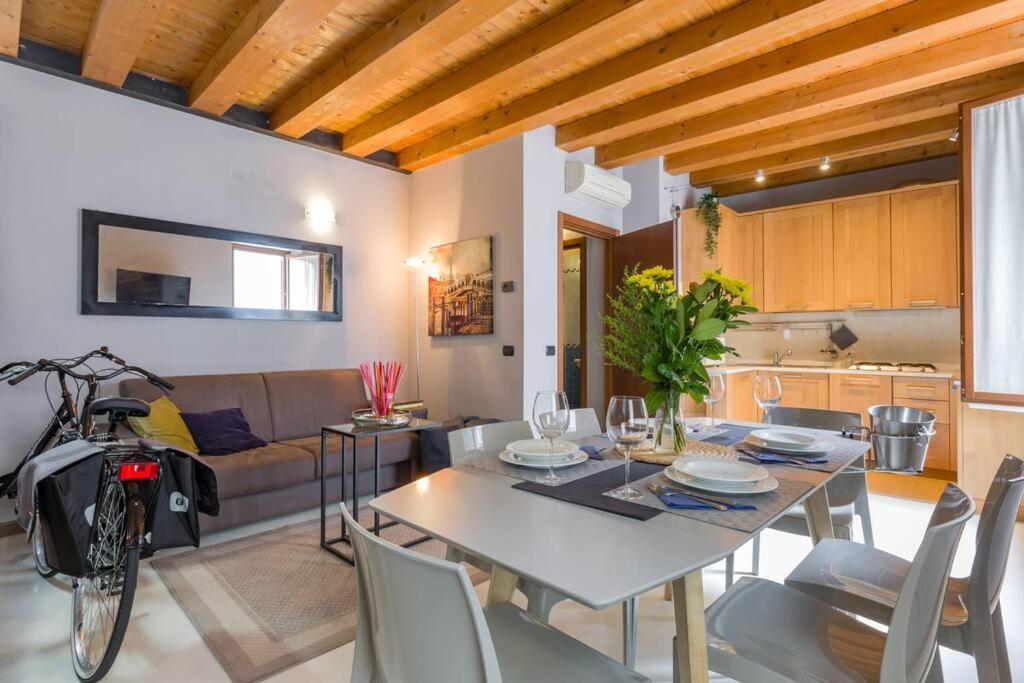 ***Penthouse 4 Min To Arena Inside Fortress Wall ! Verona Exterior photo